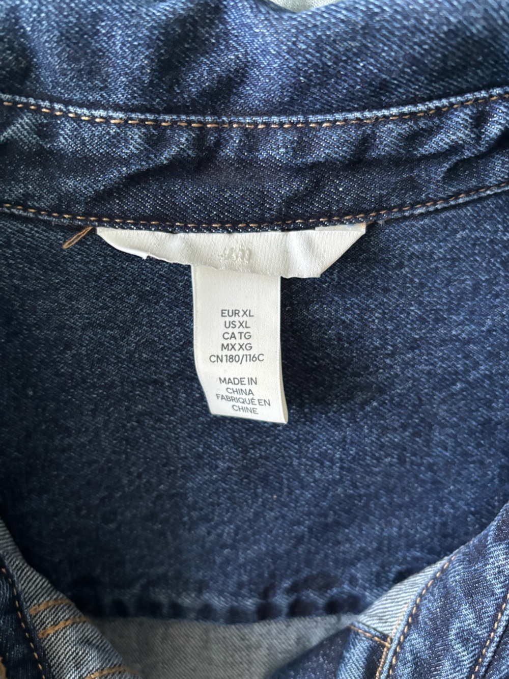 H&M Button down - Picture 2 of 4